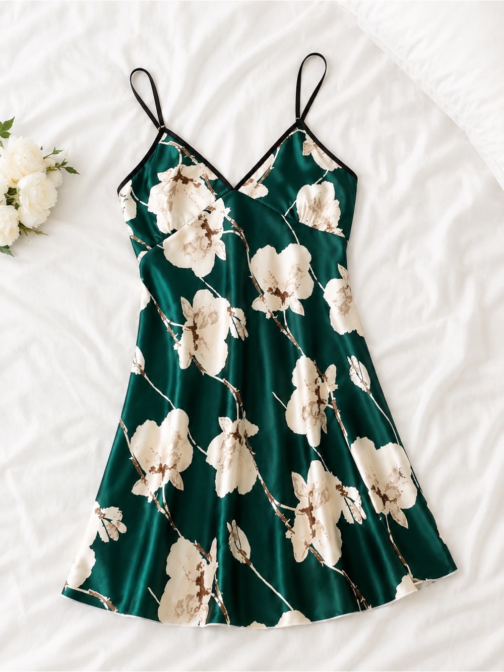🆕 3/$20 Emerald Floral Slip Dress with Cream Blossoms